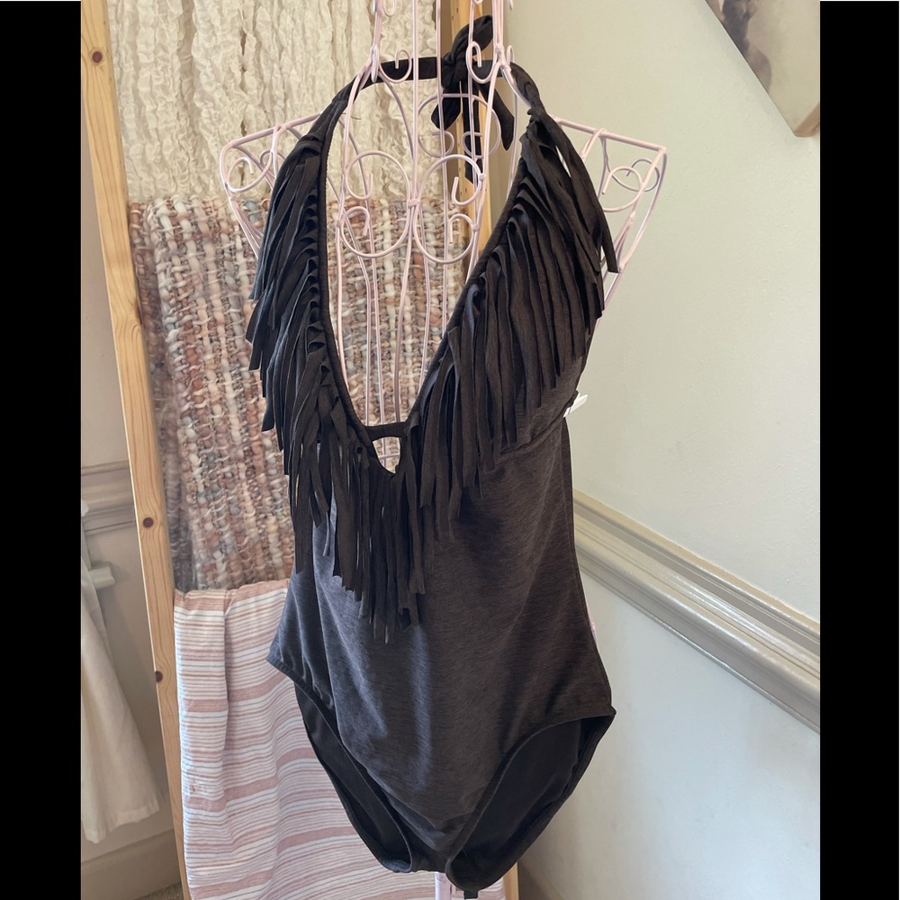 Sexy Fringe Dip Front SS